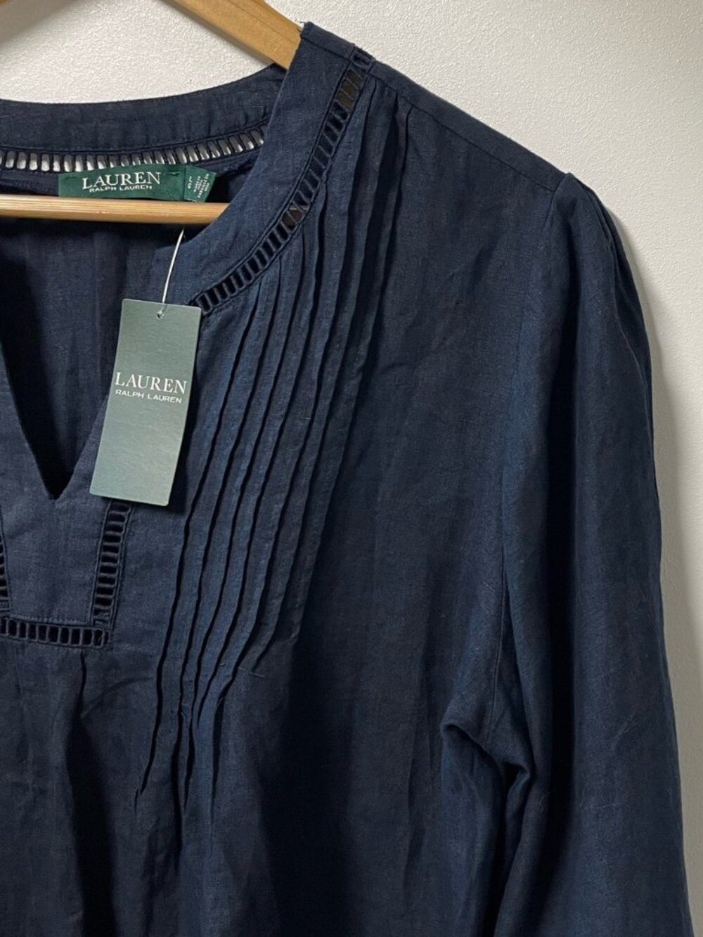 LAUREN Ralph Lauren Linen Classic Pintuck Split-Neck Tunic in Navy - Picture 5 of 8